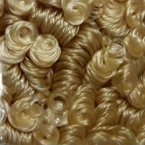 Capelli d'angelo sintetici ricci biondi gr 15 - immagine 2