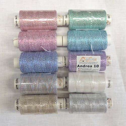 Filo metallizzato andrea 10/white - 28/3 cotone + metallizzato, rocchetto 140 mt - immagine 3