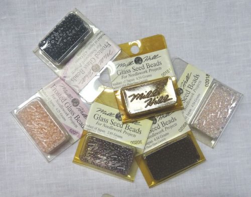 Jolly 6 confezioni mill hill frosted e seed beads mm 2,2